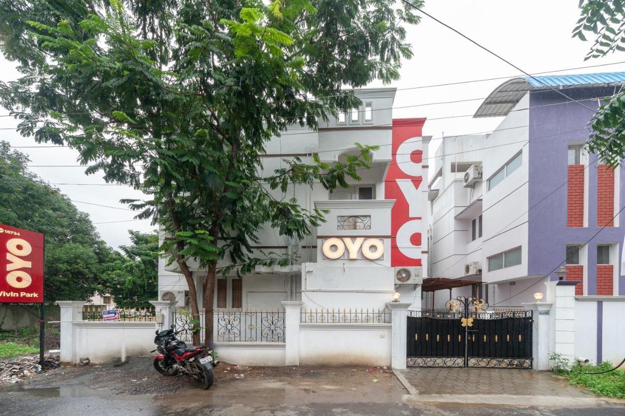 Hotel Oyo 18734 Vivin Park