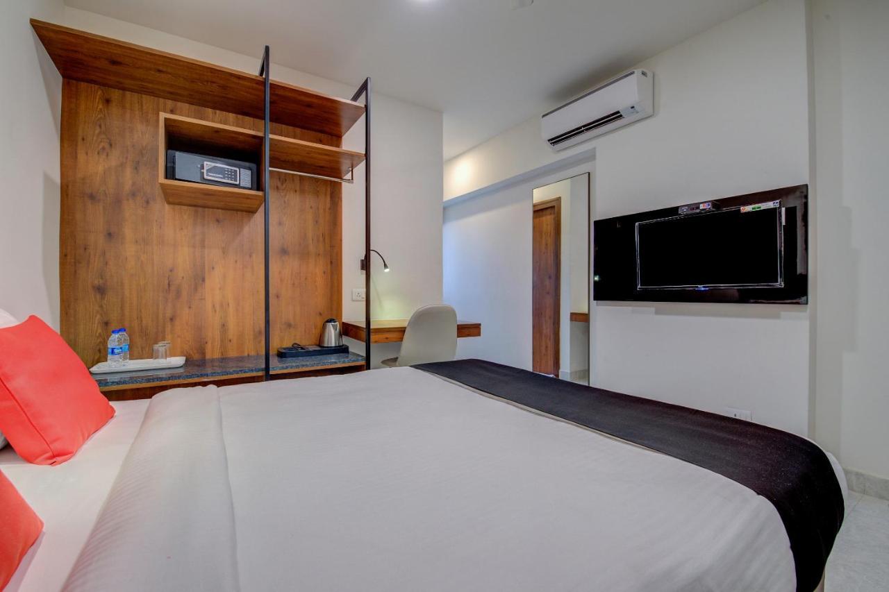 Arunaa Airport Hotel,chennai Hotel 2*