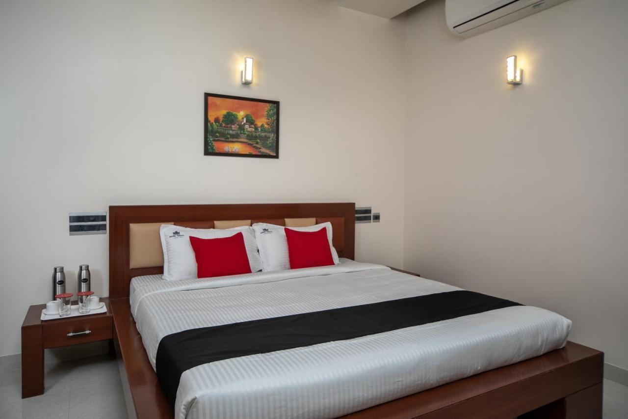 Hotel Capital O Royal Indus Chennai