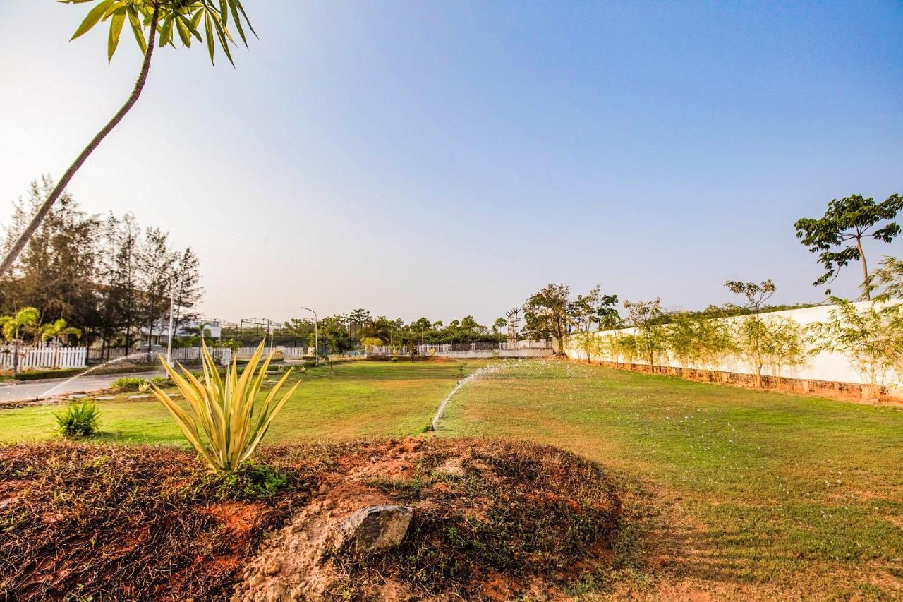 Capital O 40286 Lush Garden Chennai