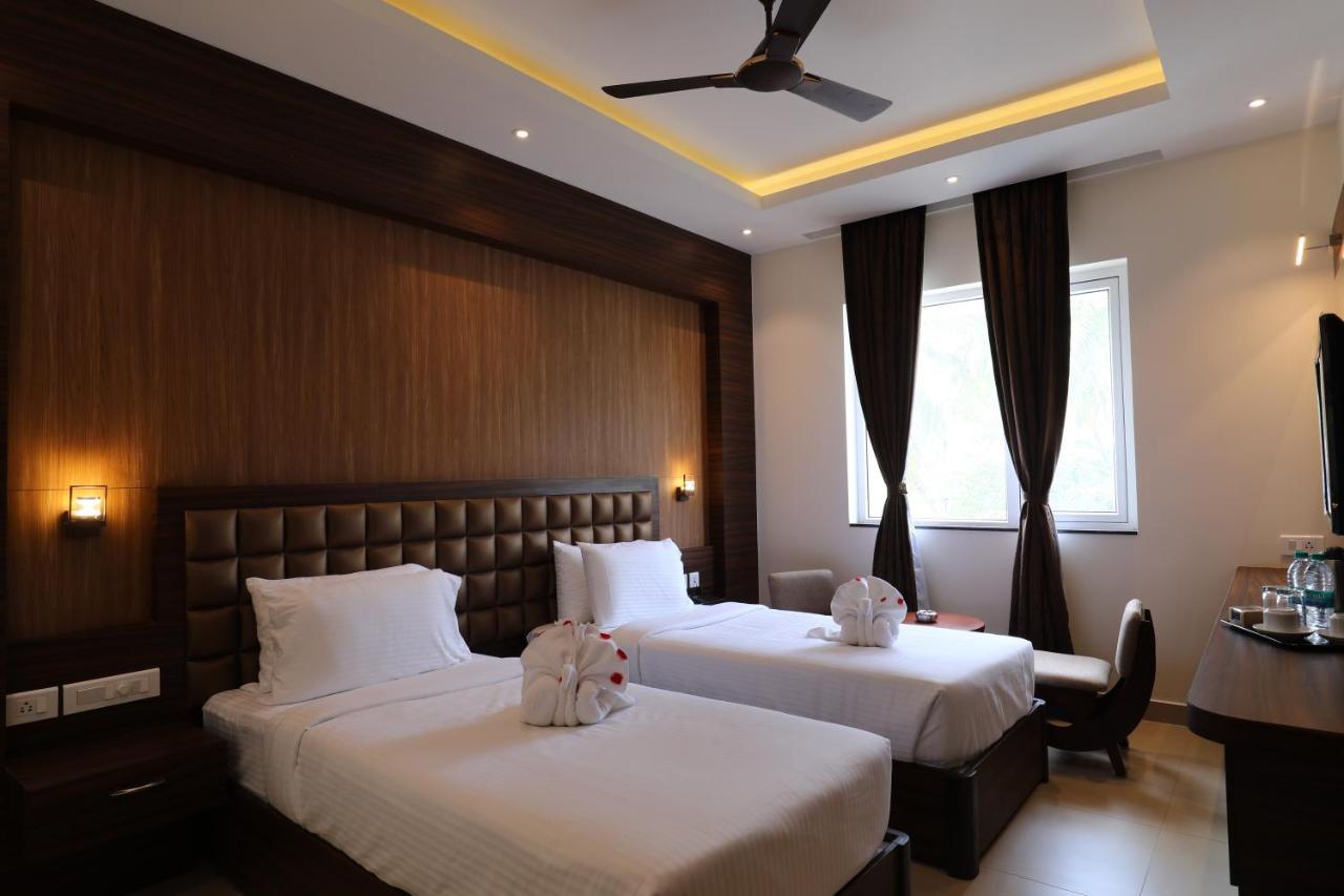 Mayuraa Residency