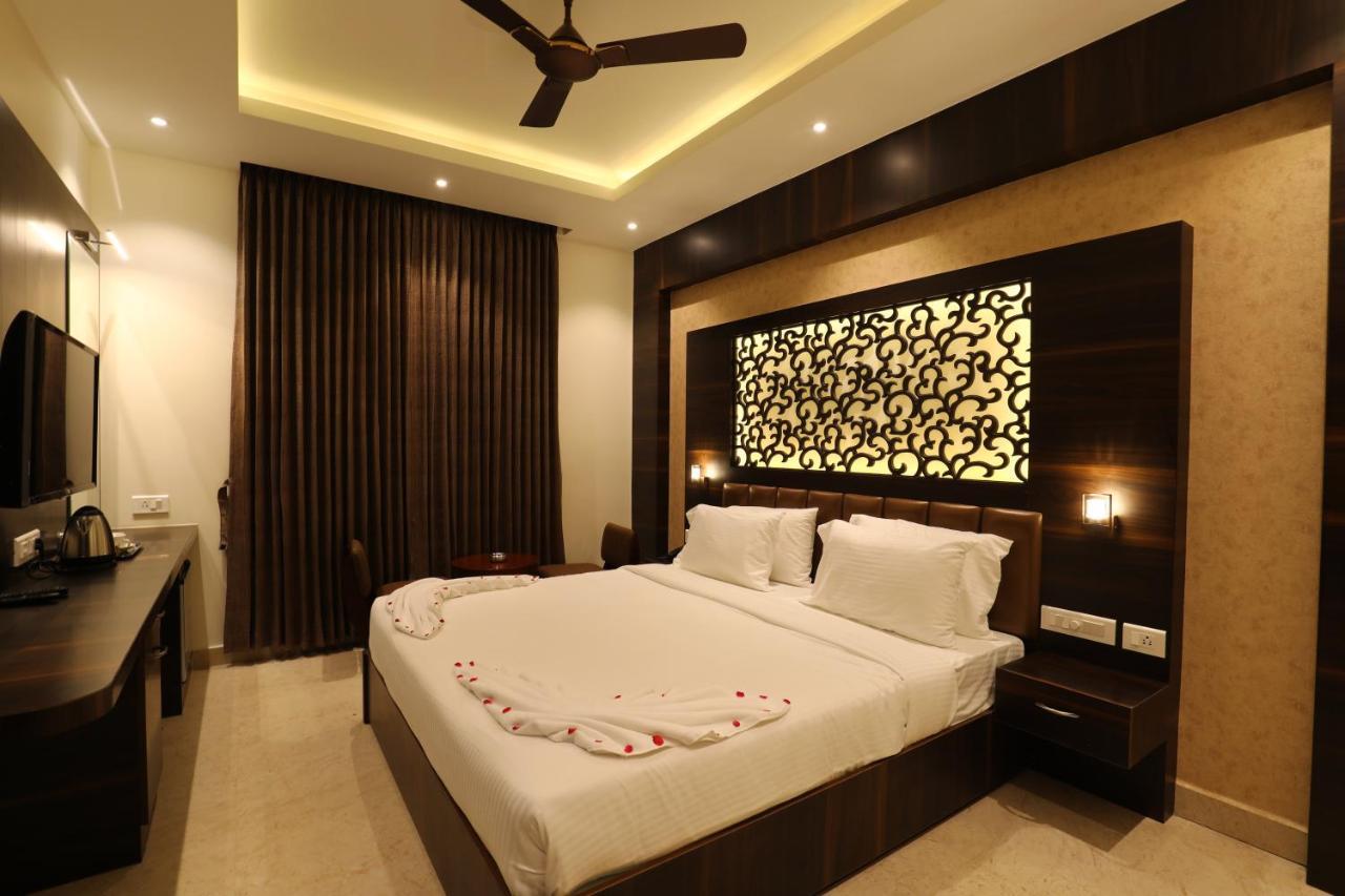 Mayuraa Residency 3*