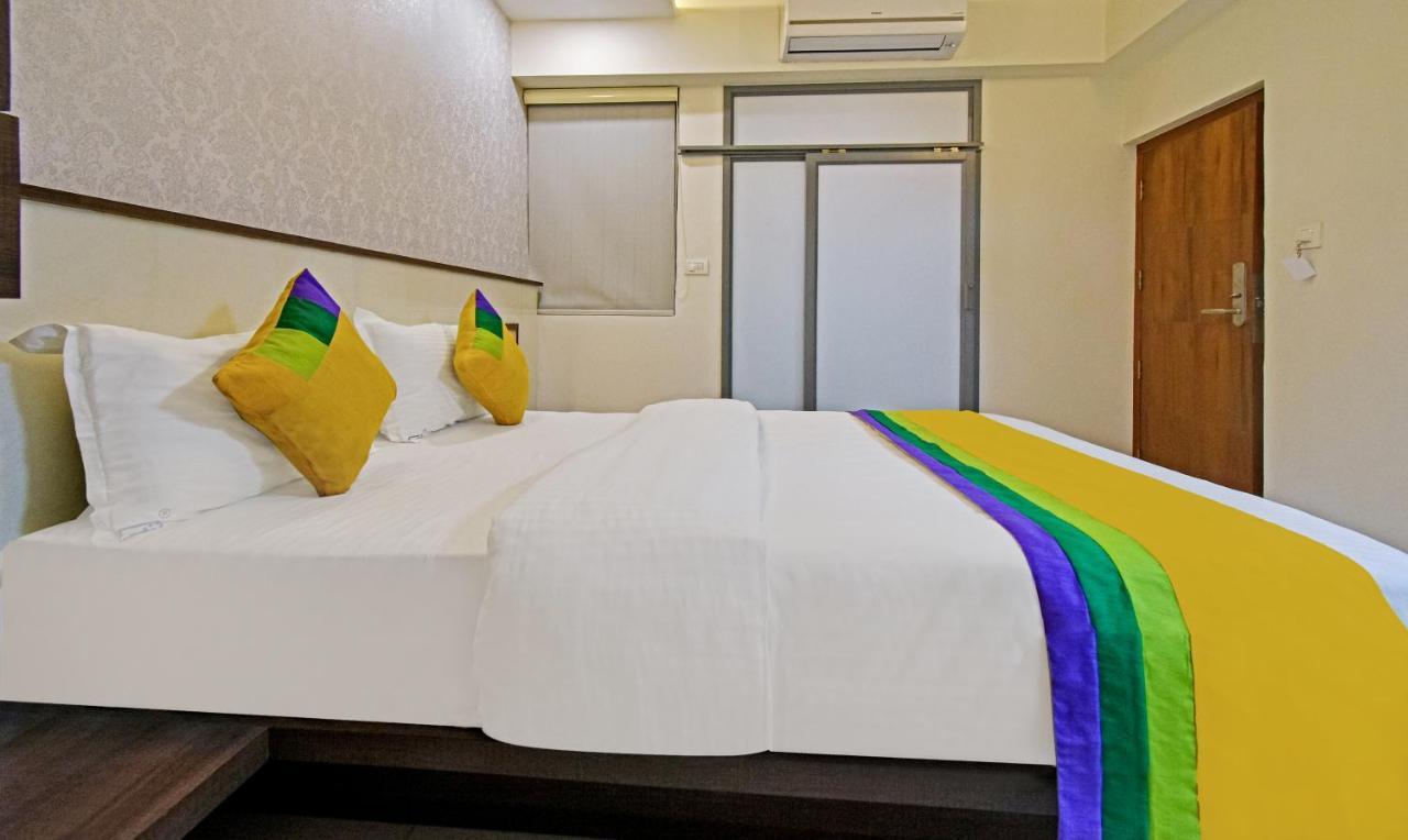 Itsy Deluxe Hotel 3*