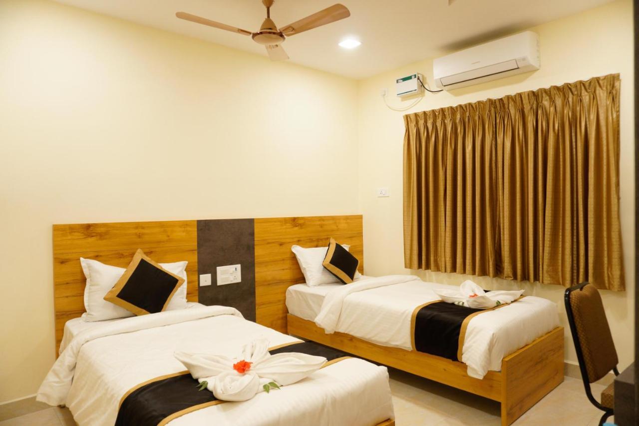 Hotel The Chiraag Chennai