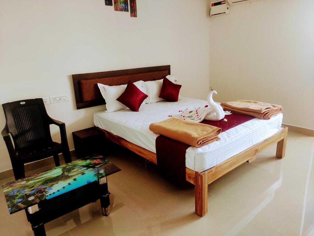 Soho Omr Hotel *