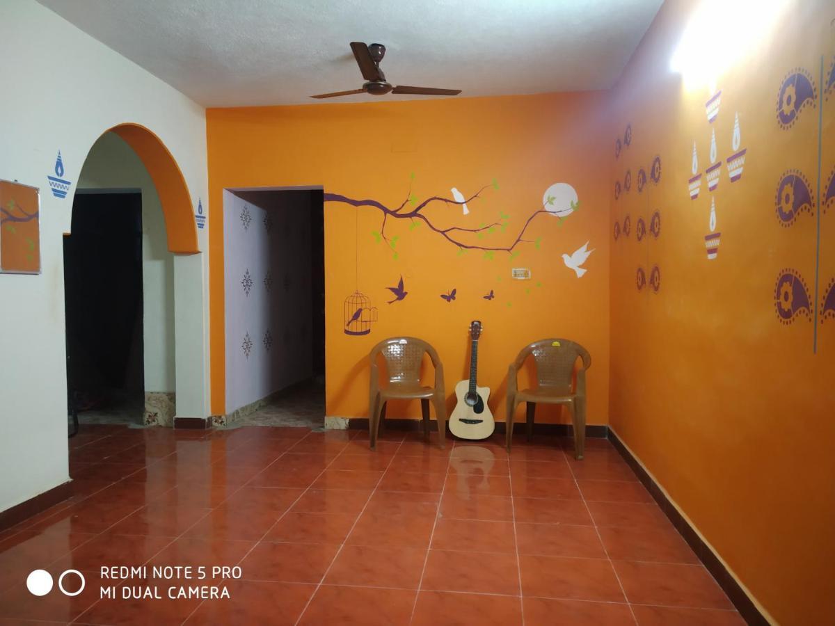 Hostel Easvari Grand Pg For Women - Female Only *