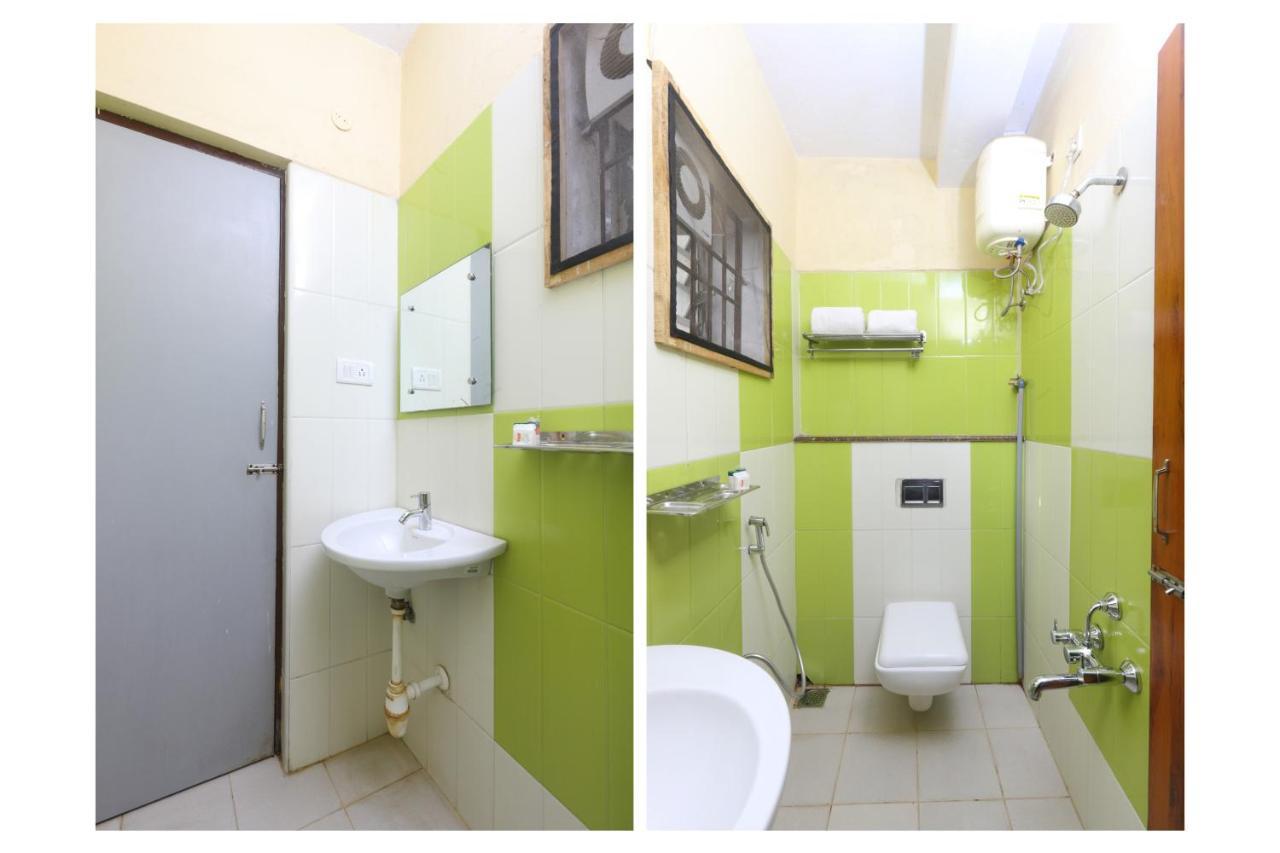 Oyo 7224 Krishna Prasad Hotel 3*