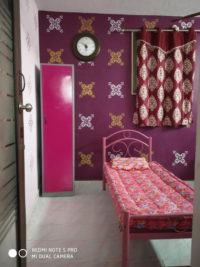 Hostel Easvari Grand Pg For Women - Female Only Chennai