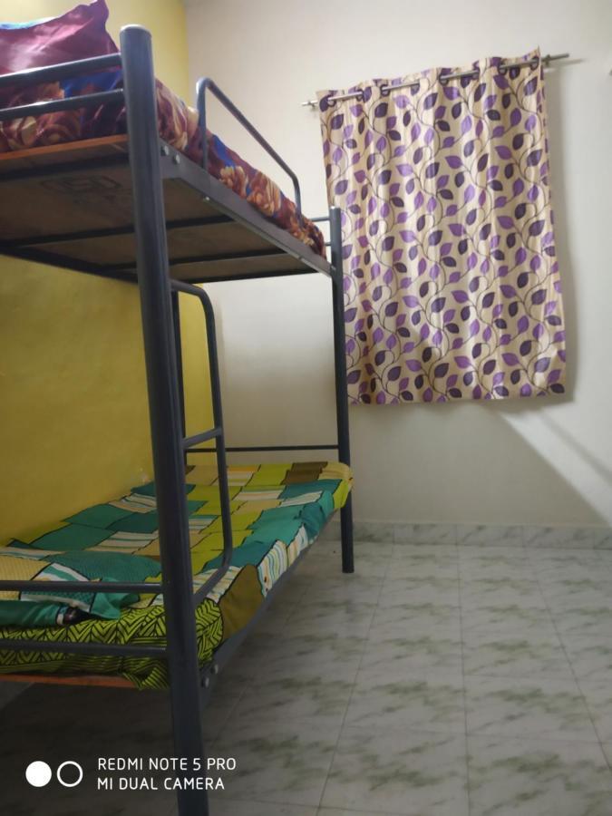 Easvari Grand Pg For Women - Female Only Hostel *