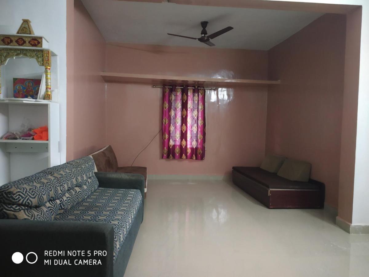 Easvari Grand Pg For Women - Female Only