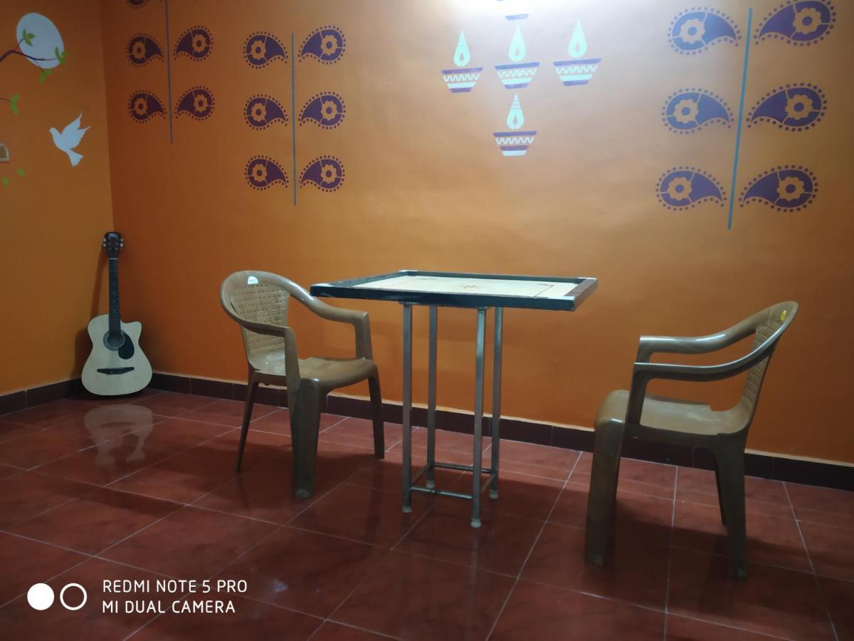 Easvari Grand Pg For Women - Female Only Hostel *