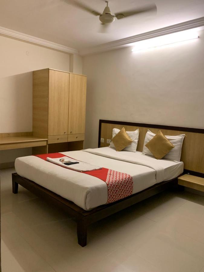 Half Moon Hotel Chennai