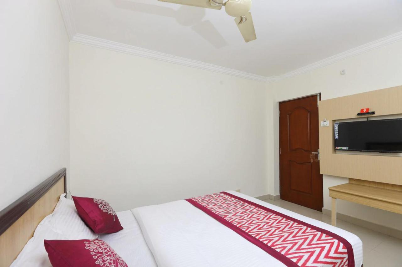 Half Moon Hotel 3*