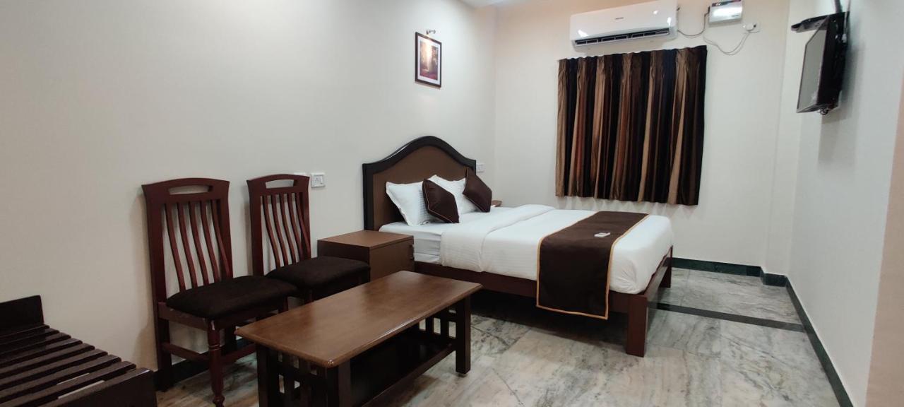 Rmc Travellers Inn