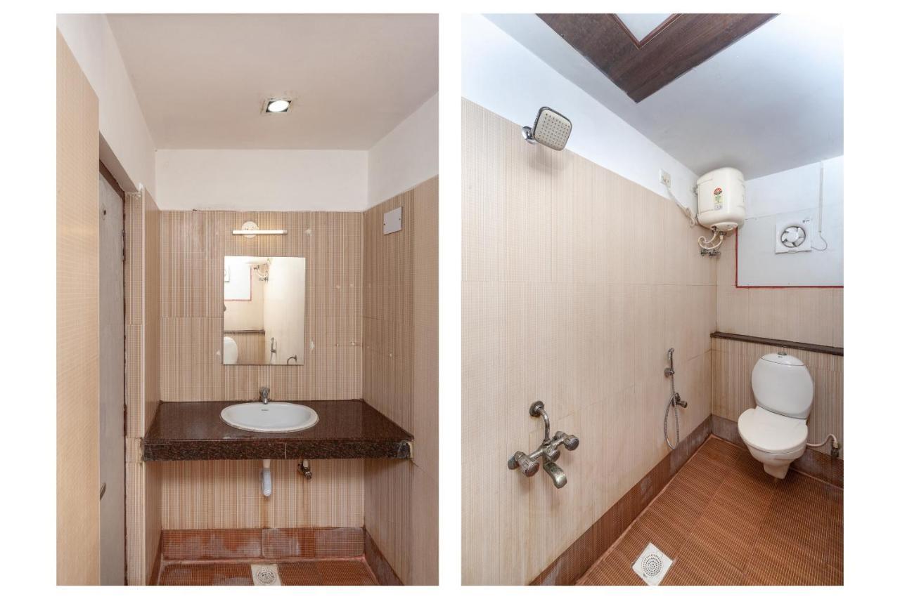Hotel Oyo Flagship 15018 Golden Manor 3*