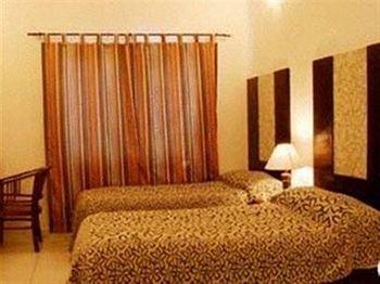 Hotel Le Waterina & Chennai