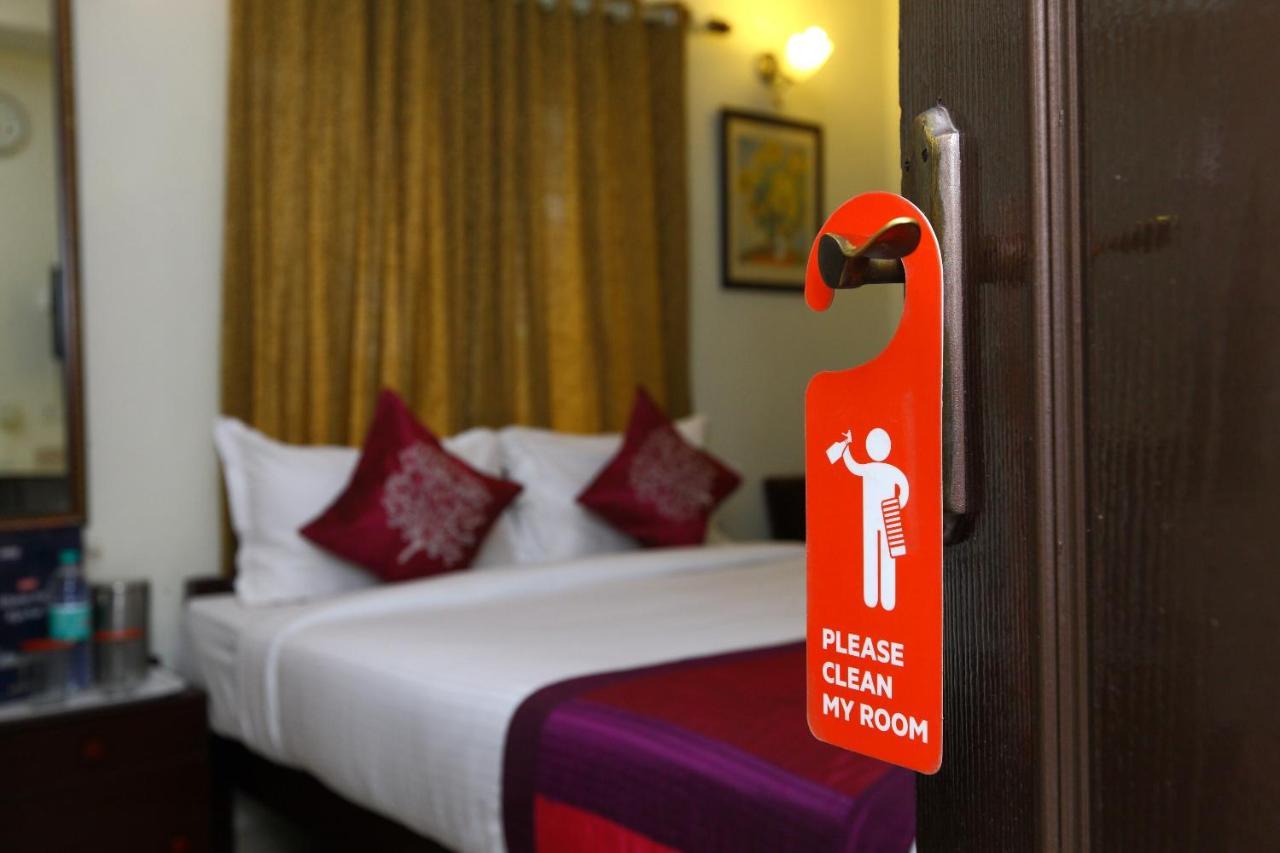 Hotel Vaccinated Staff- Oyo Flagship 475 Audi Nivas, North Usman Road Chennai