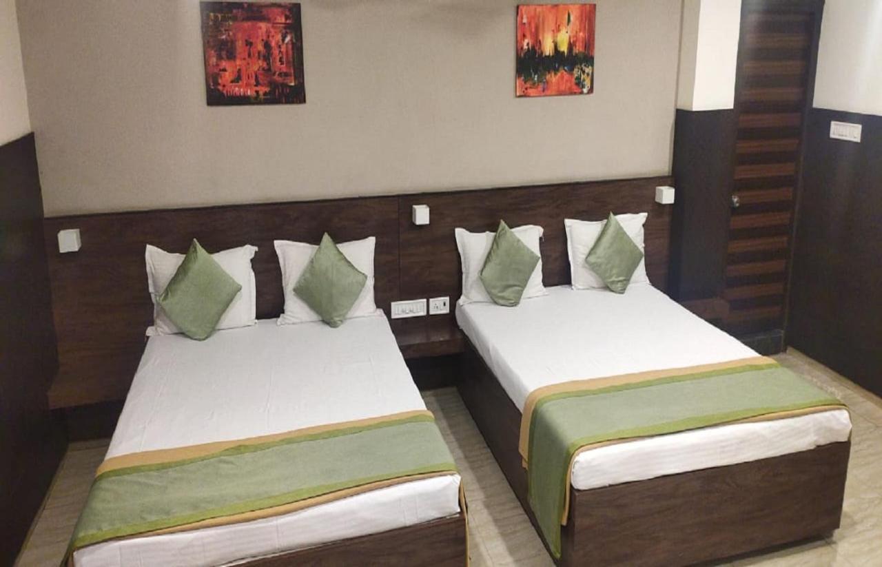 Hotel Grand Gaayatris