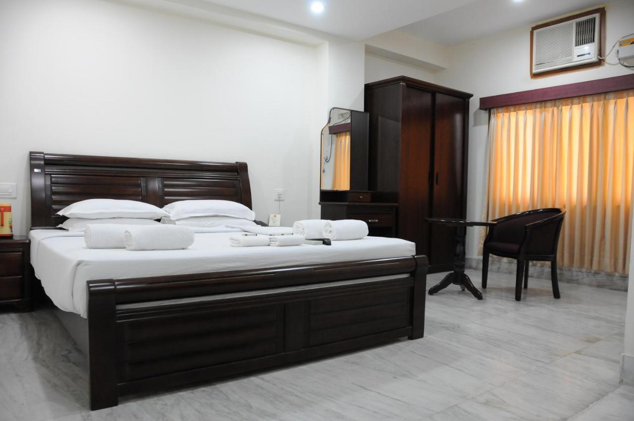 Guest house Lloyds Serviced Apartments, Near Music Academy Chennai