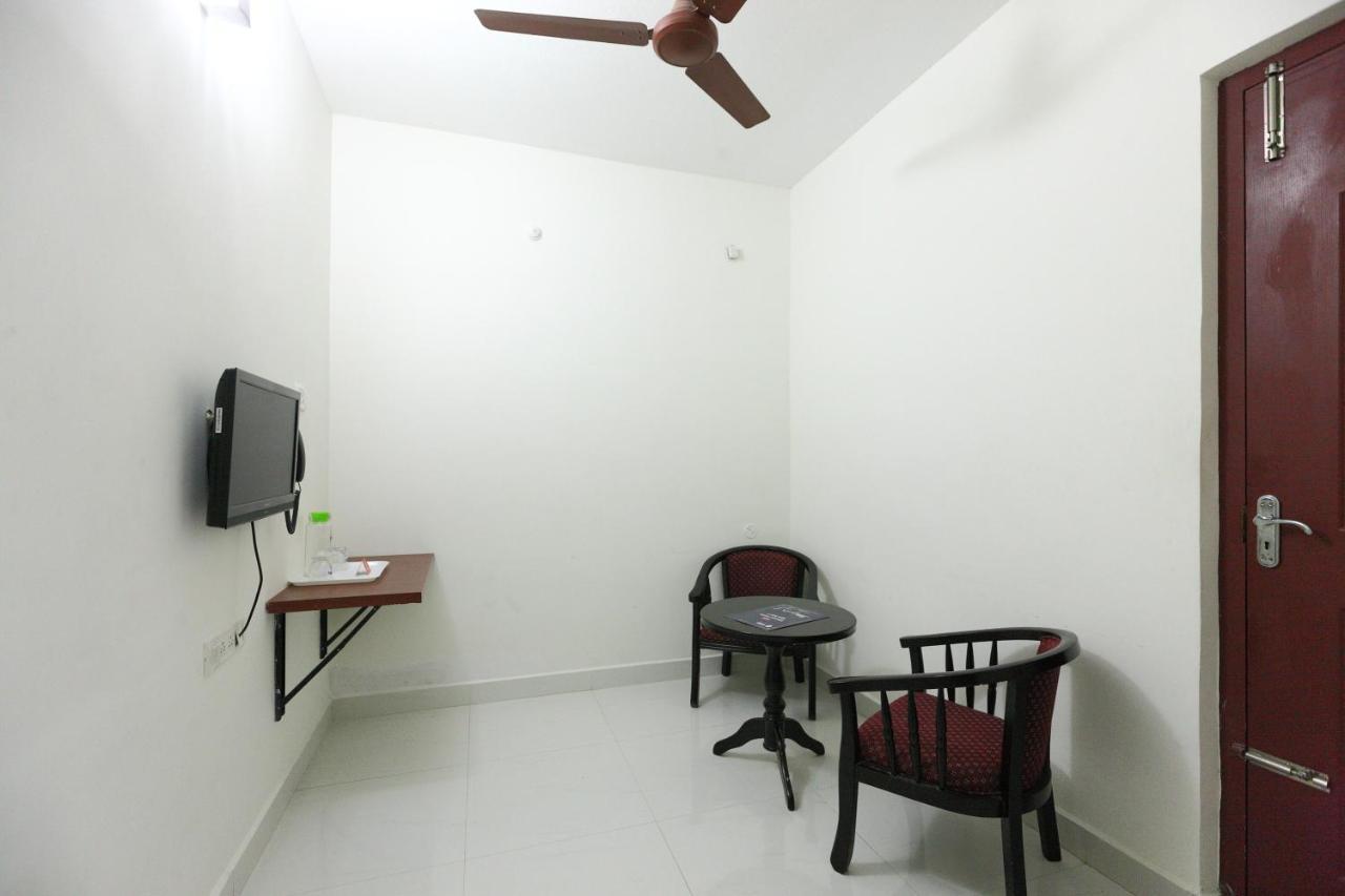Hotel Oyo 7576 Varuna 2*