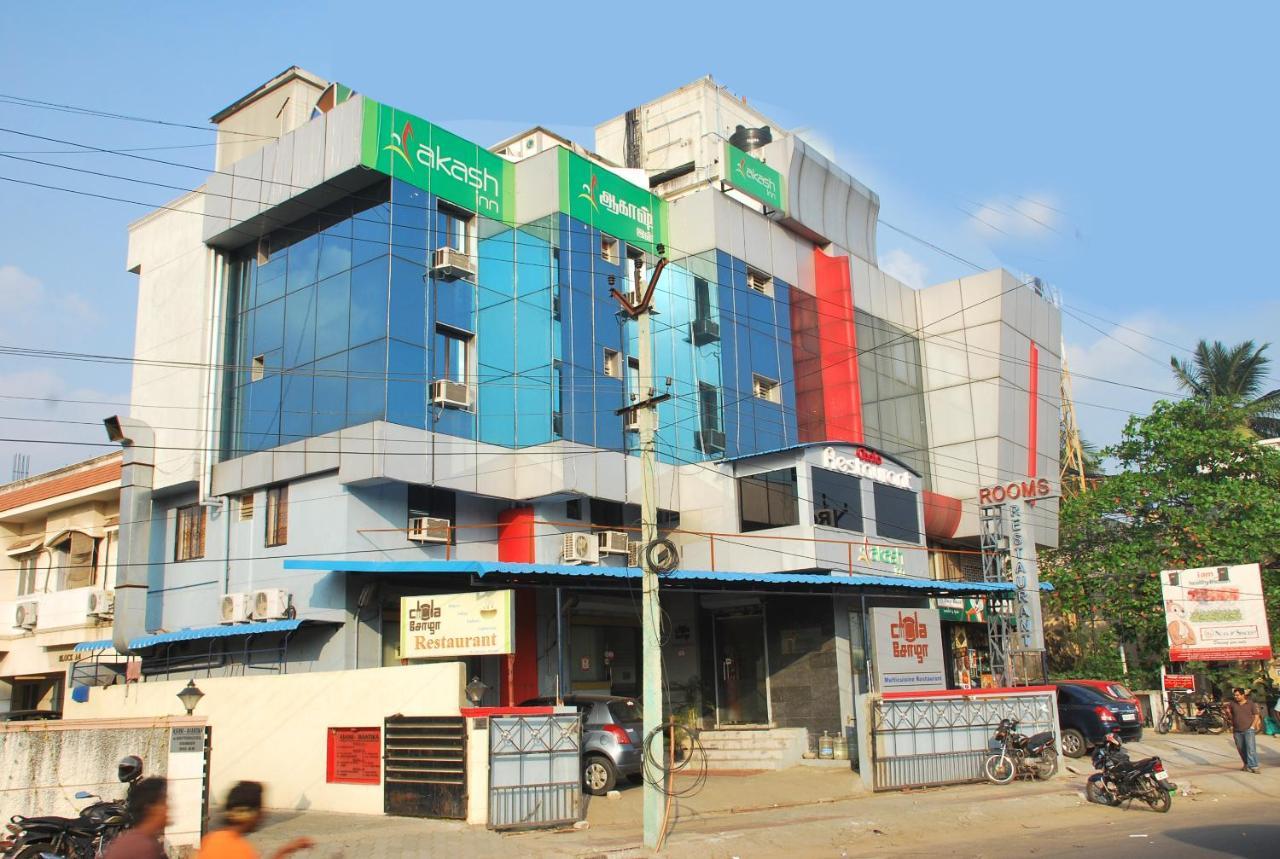 Akash Hotel 2*