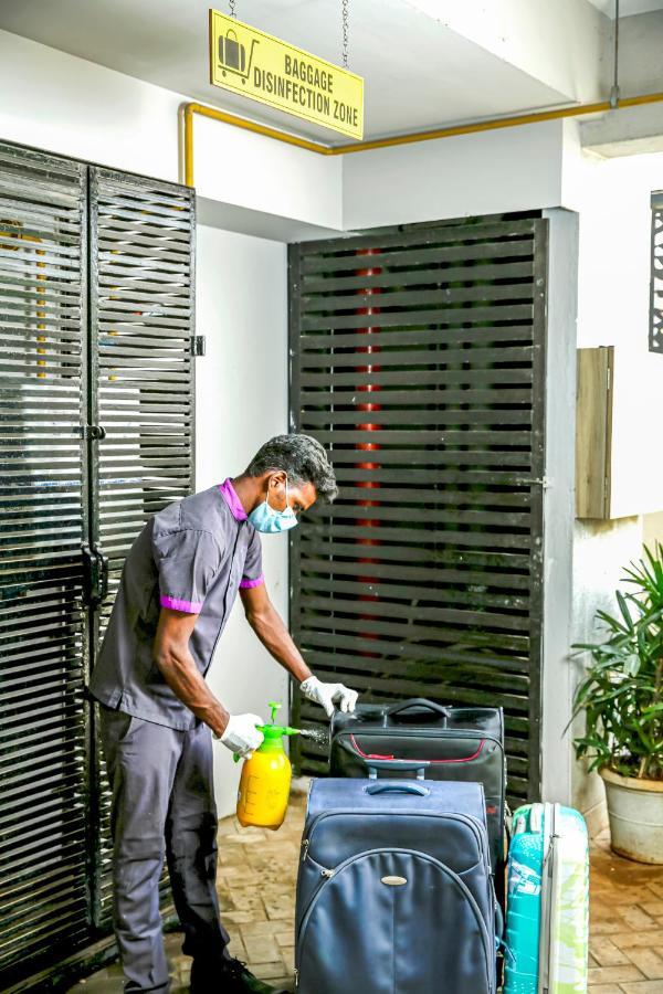 Floressa Randa, Porur 3*