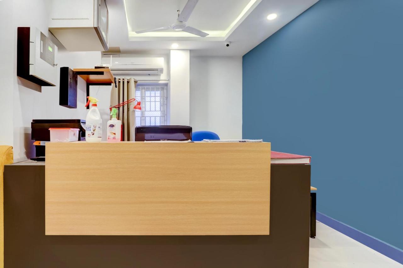 Hotel Super Oyo Silverkey Nanganallur Near International Airport Chennai