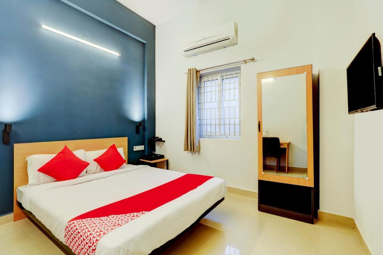 Super Oyo Silverkey Nanganallur Near International Airport Hotel