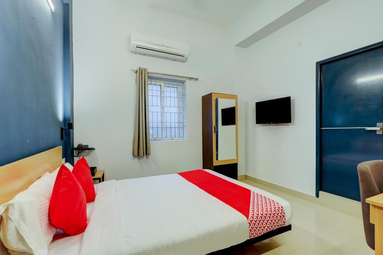 Super Oyo Silverkey Nanganallur Near International Airport 3* Chennai