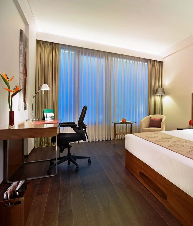 Vivanta It Expressway Omr Hotel 5*