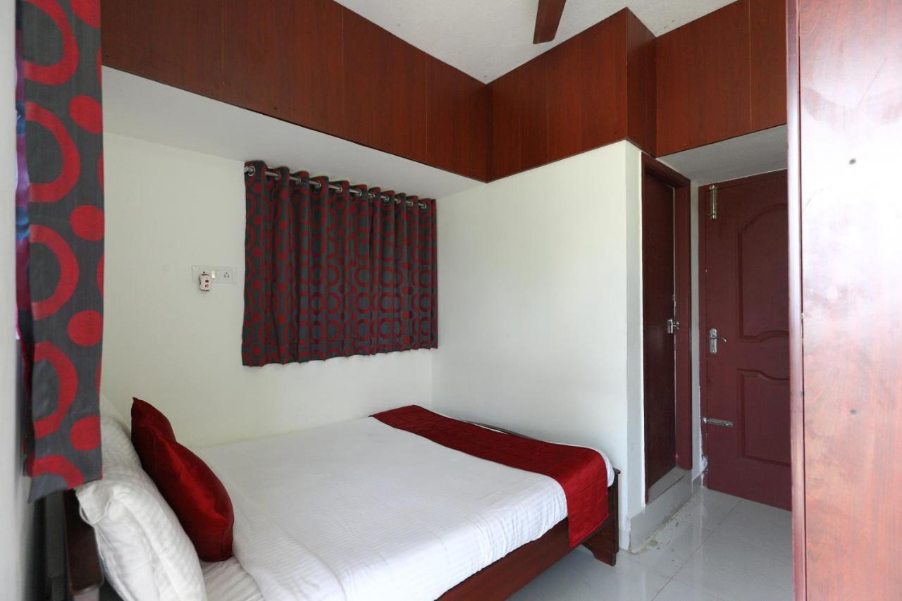 Hotel Oyo 7576 Varuna Chennai