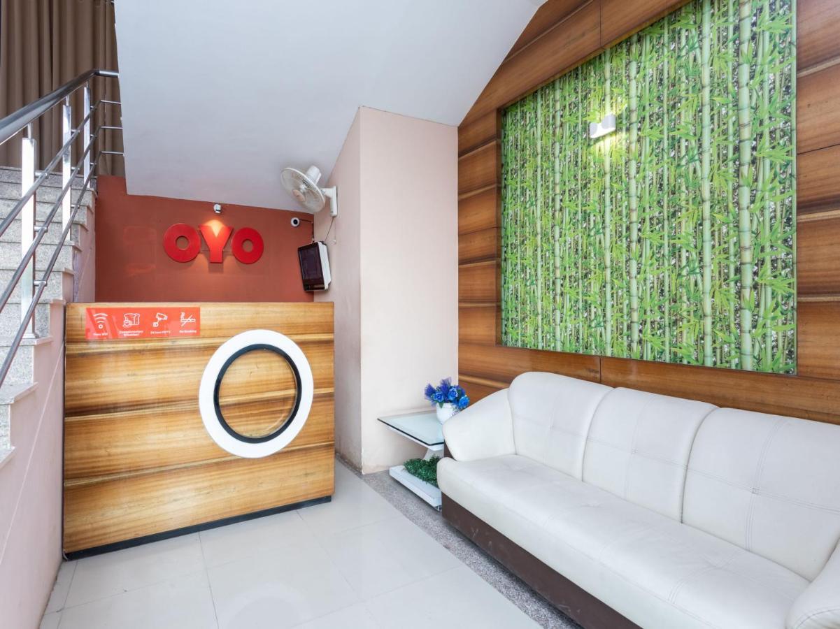 Hotel Oyo 7576 Varuna Chennai