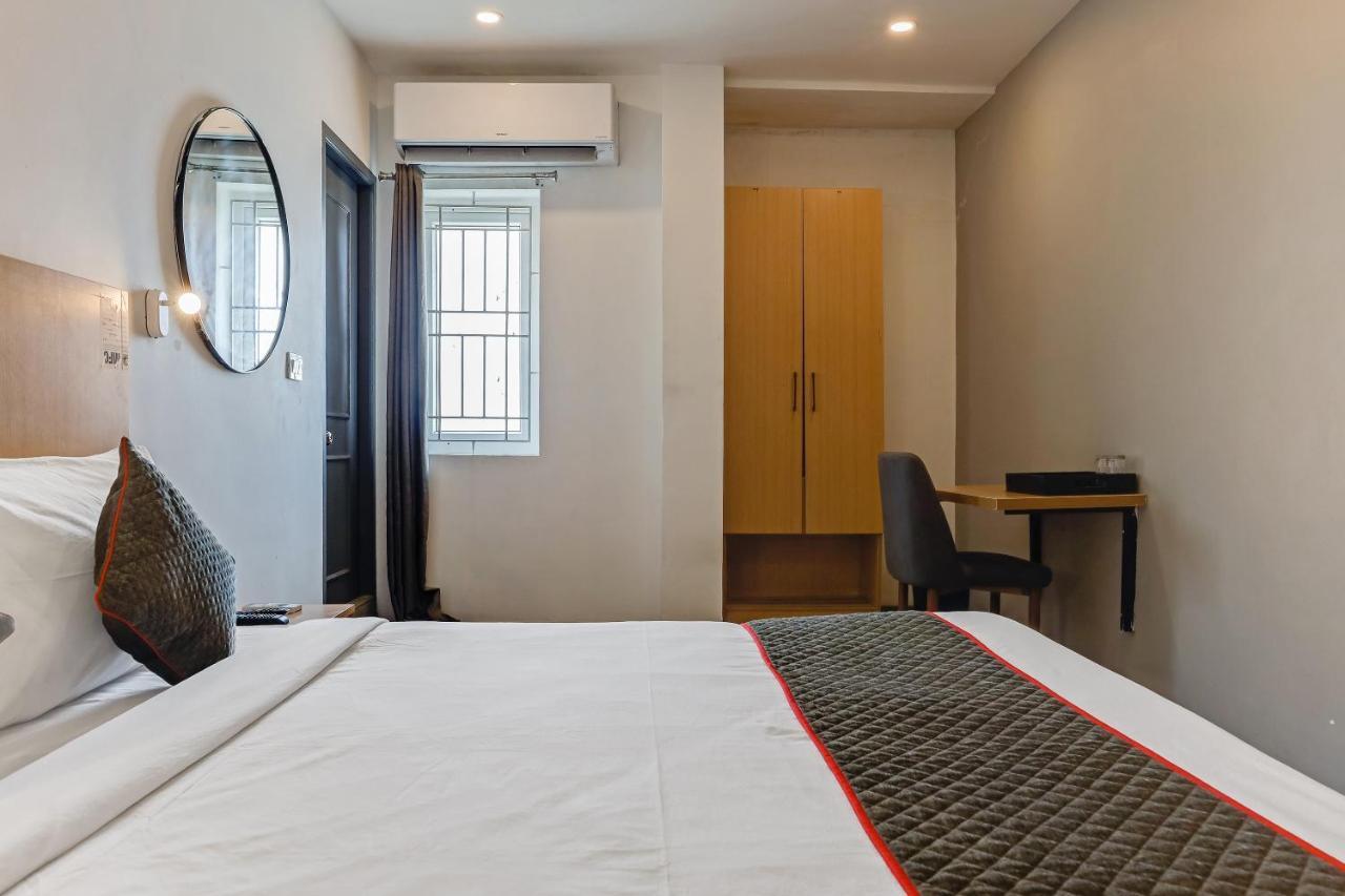 Oyo Townhouse 76768 The Bluebay Ecr Chennai