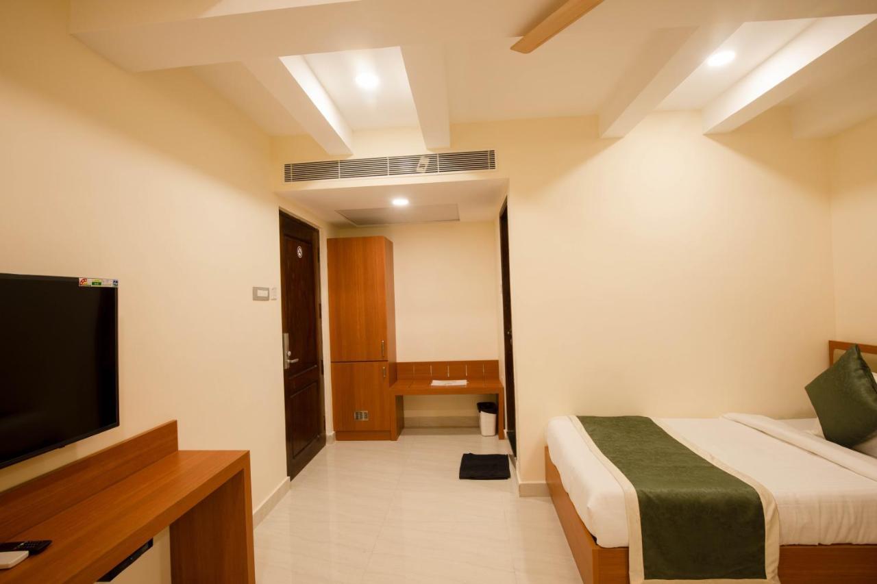Grand Galaxy Hotel