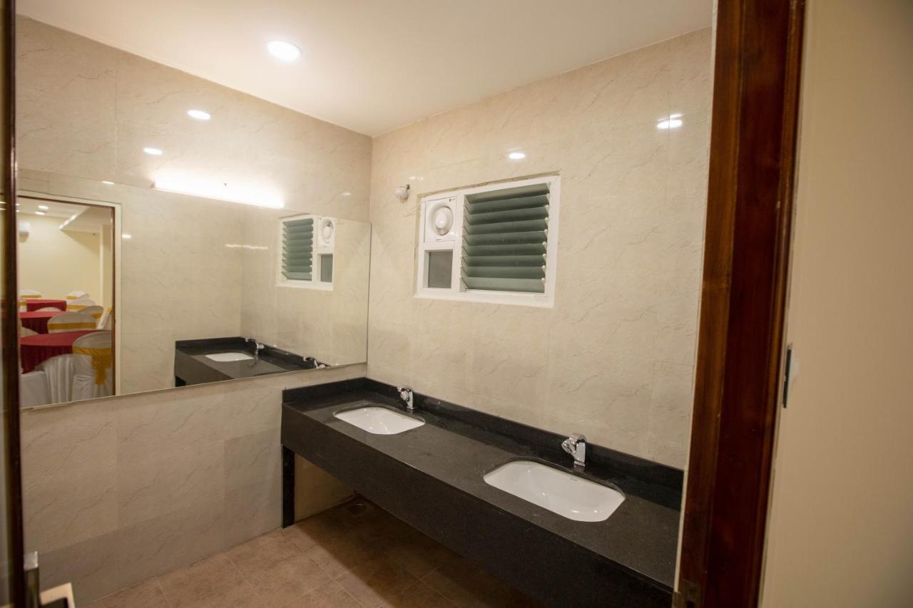 Grand Galaxy Hotel 3*