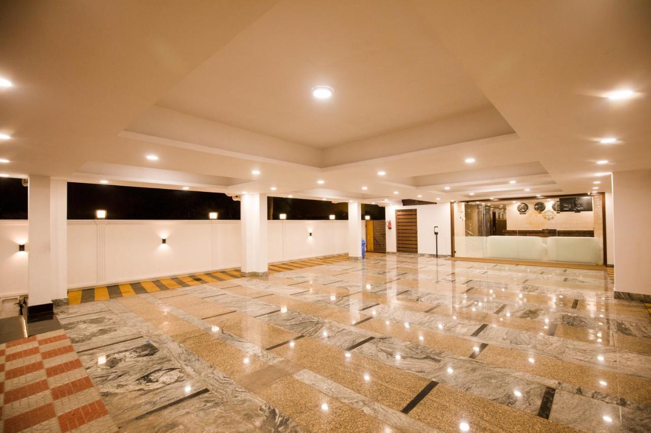 Grand Galaxy Hotel 3*