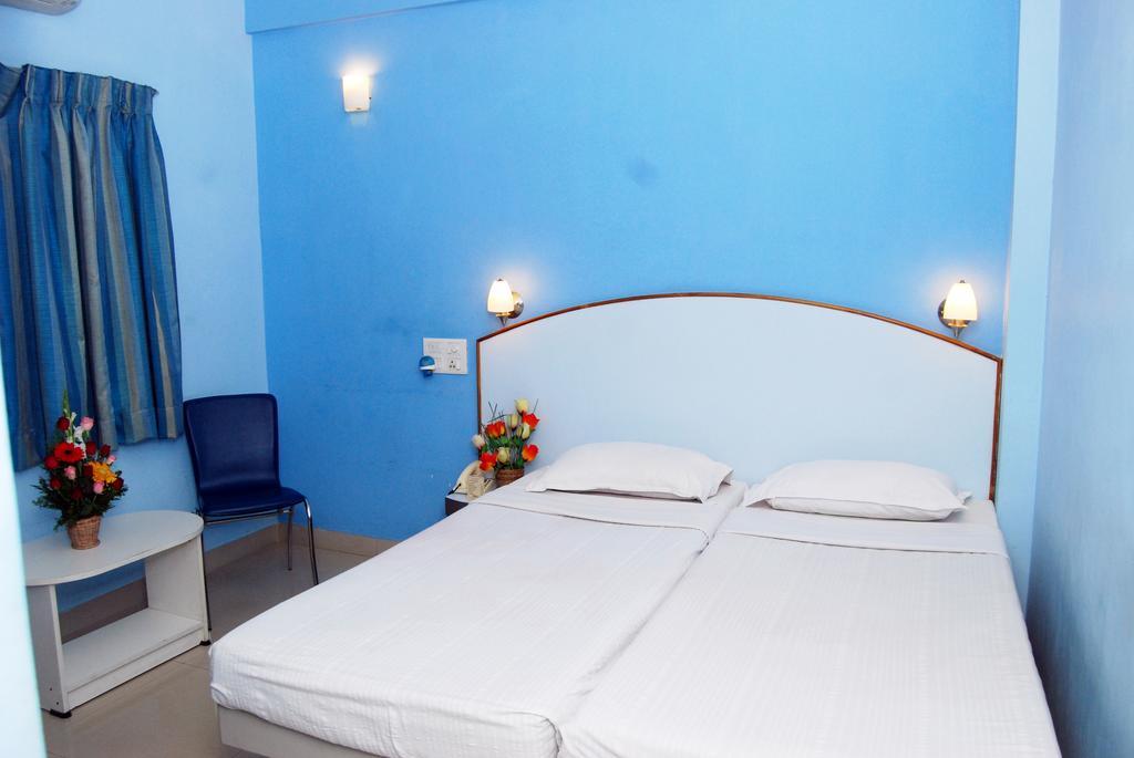 Pandian Hotel 2*