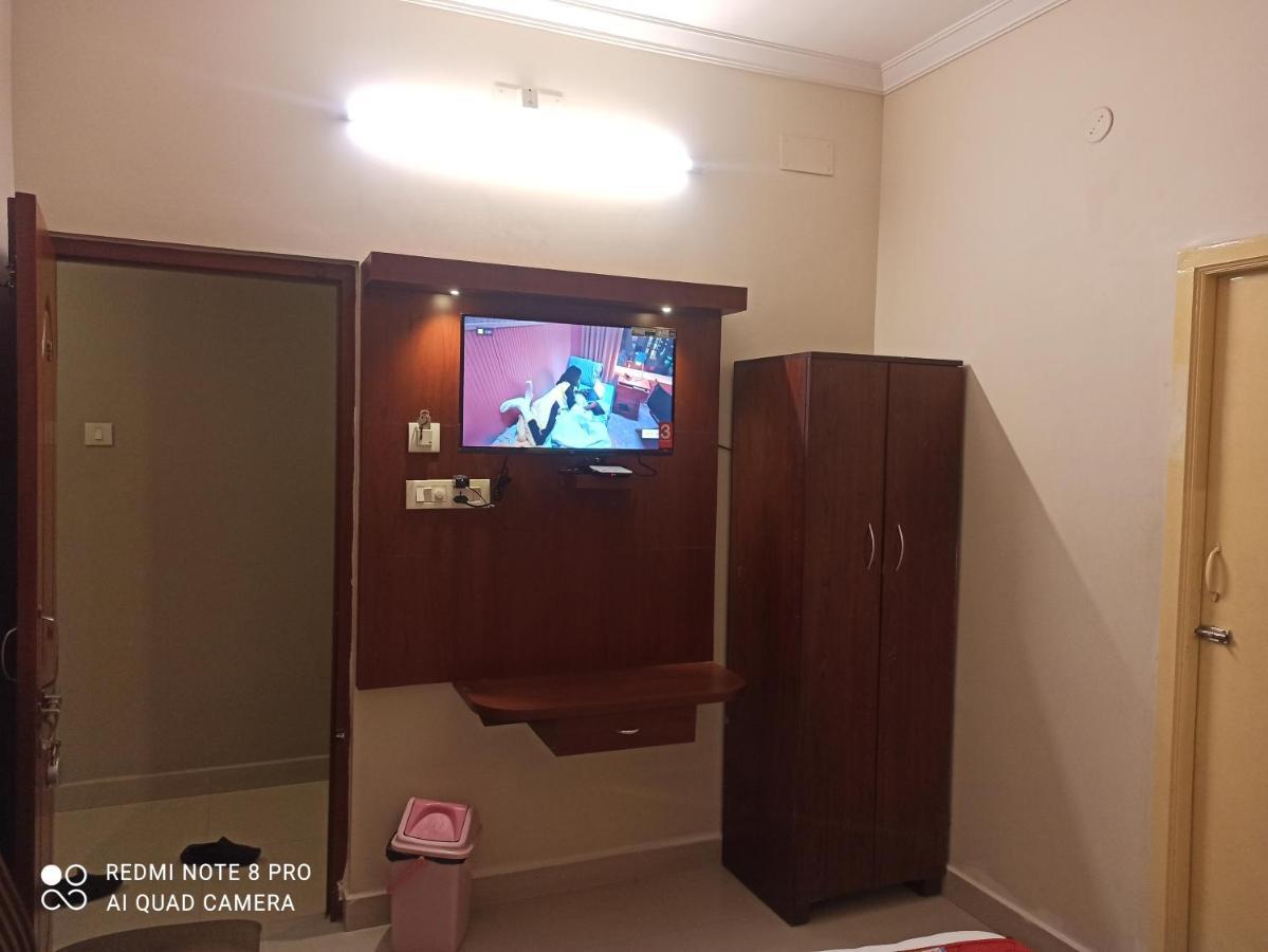 I-way Residency Perungudi Hotel *