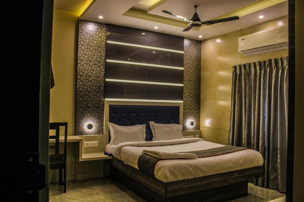 Icon Residency Hotel 3*
