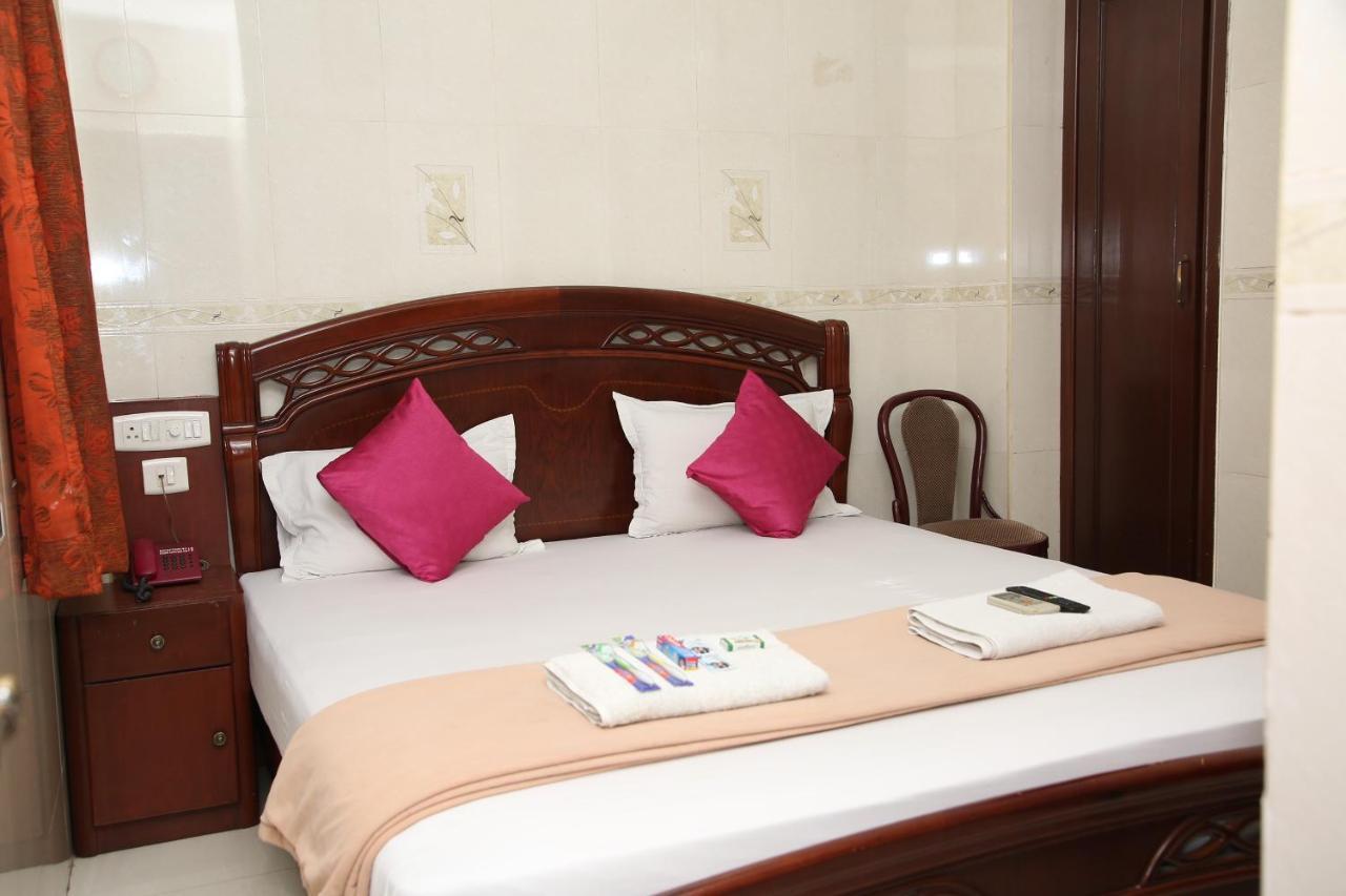 Hotel Grand View Residency 3*