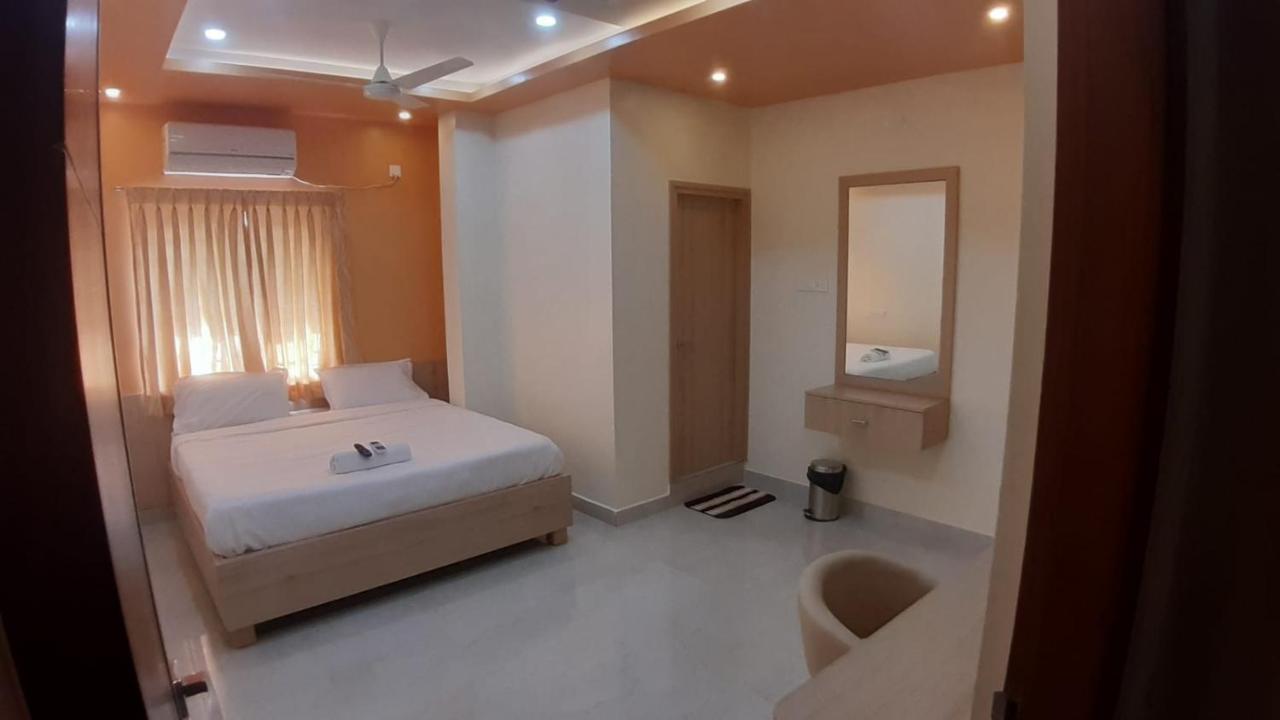 Hotel Jfive Residency Chennai