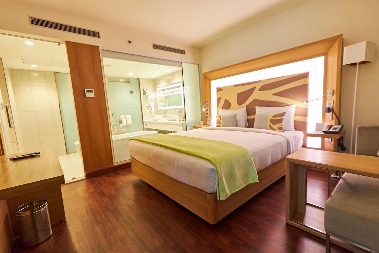 Novotel Omr Hotel 5*