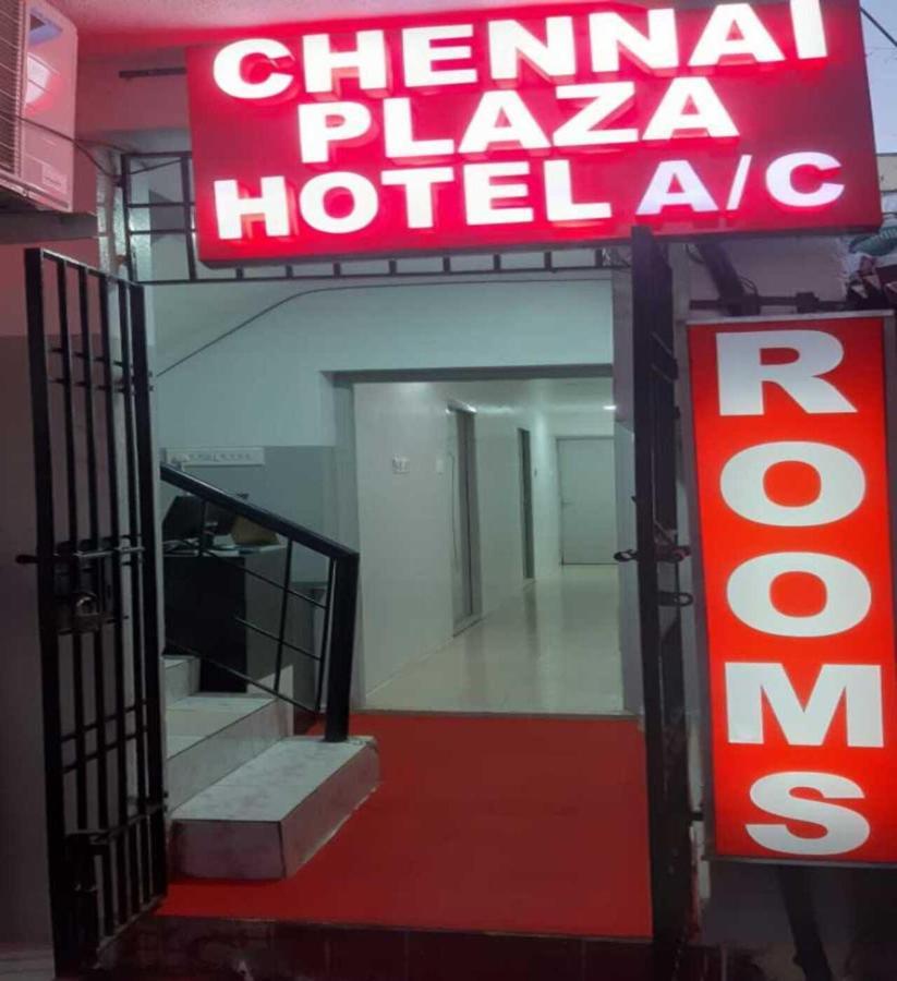 Hotel Plaza Vadapalani Chennai
