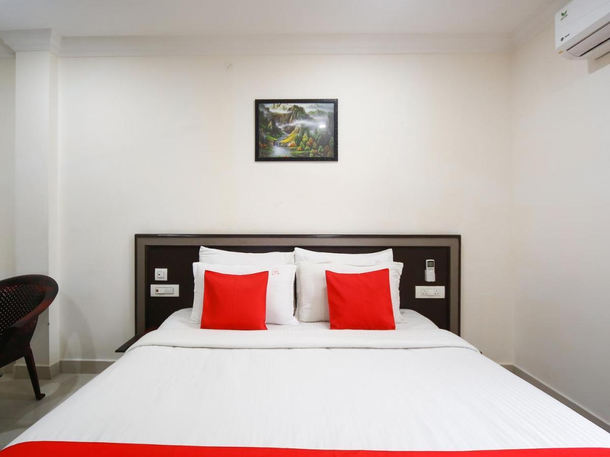 Hotel Pleasant Stays - Near Airport Chennai