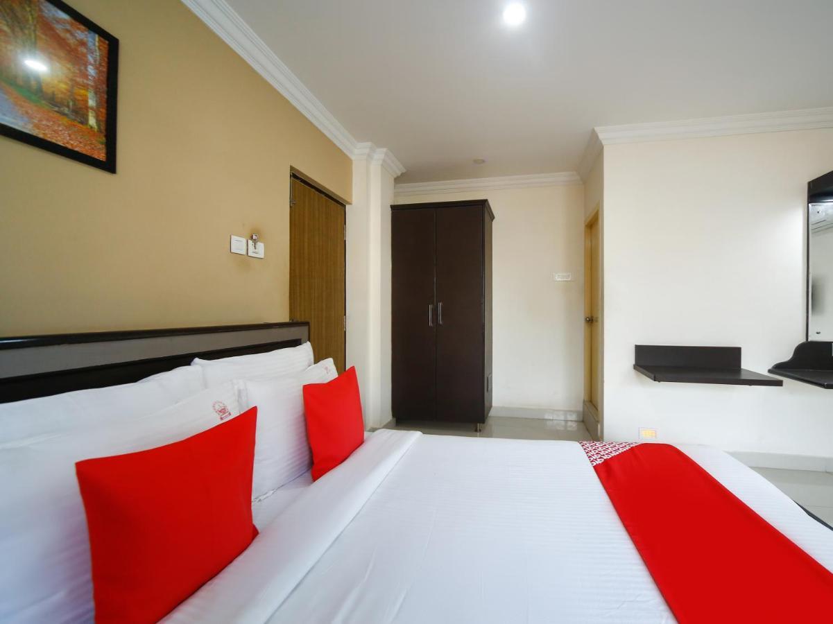 Hotel Pleasant Stays - Near Airport 2*