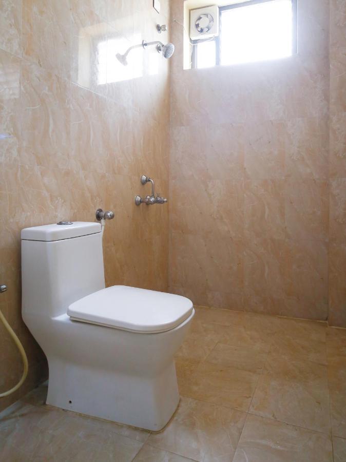 Hotel Pleasant Stays - Near Airport 2*