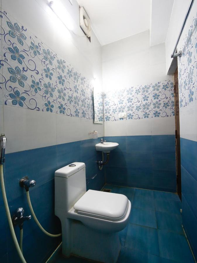 Pleasant Stays - Near Airport Hotel 2*