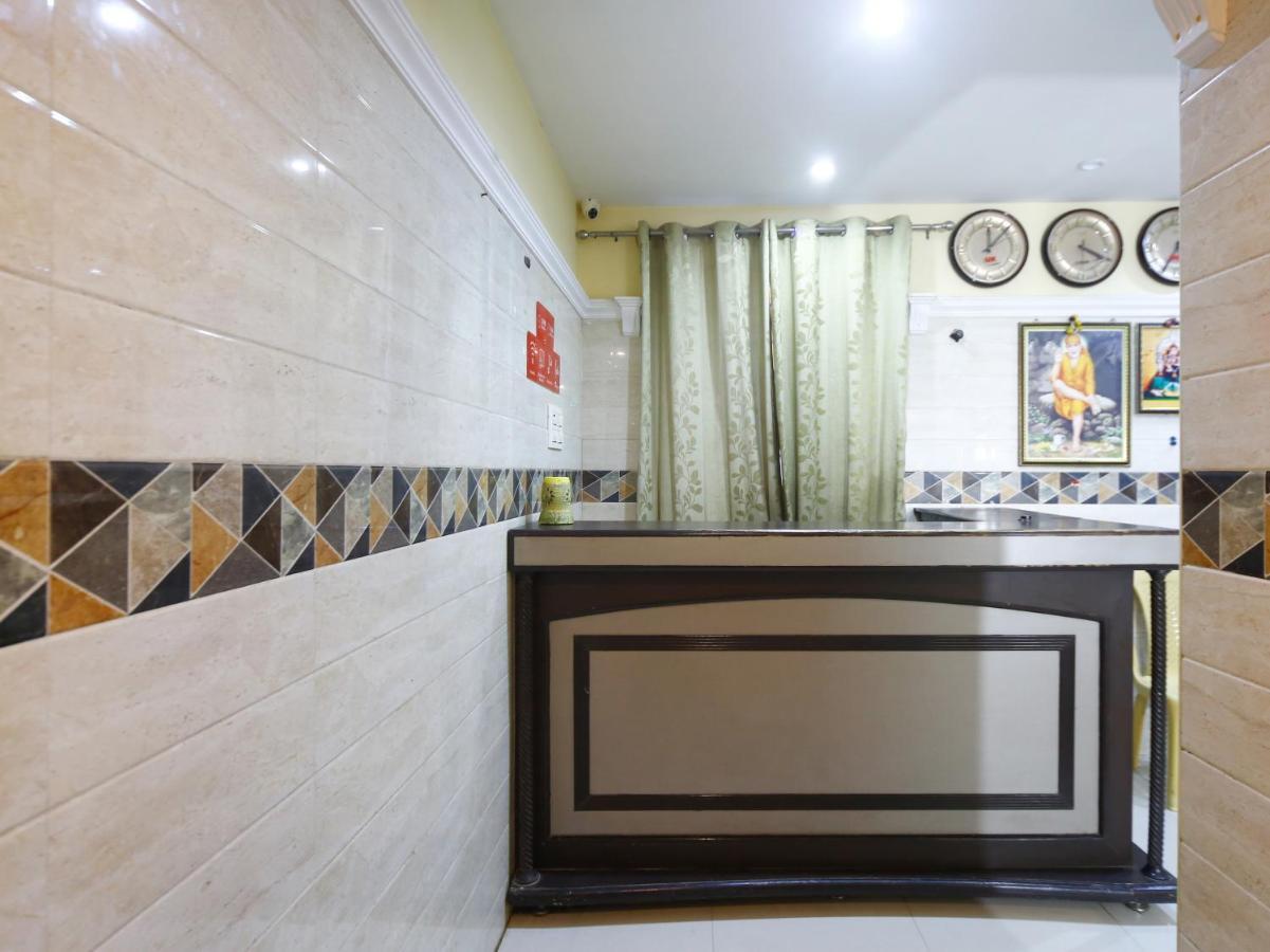 Pleasant Stays - Near Airport