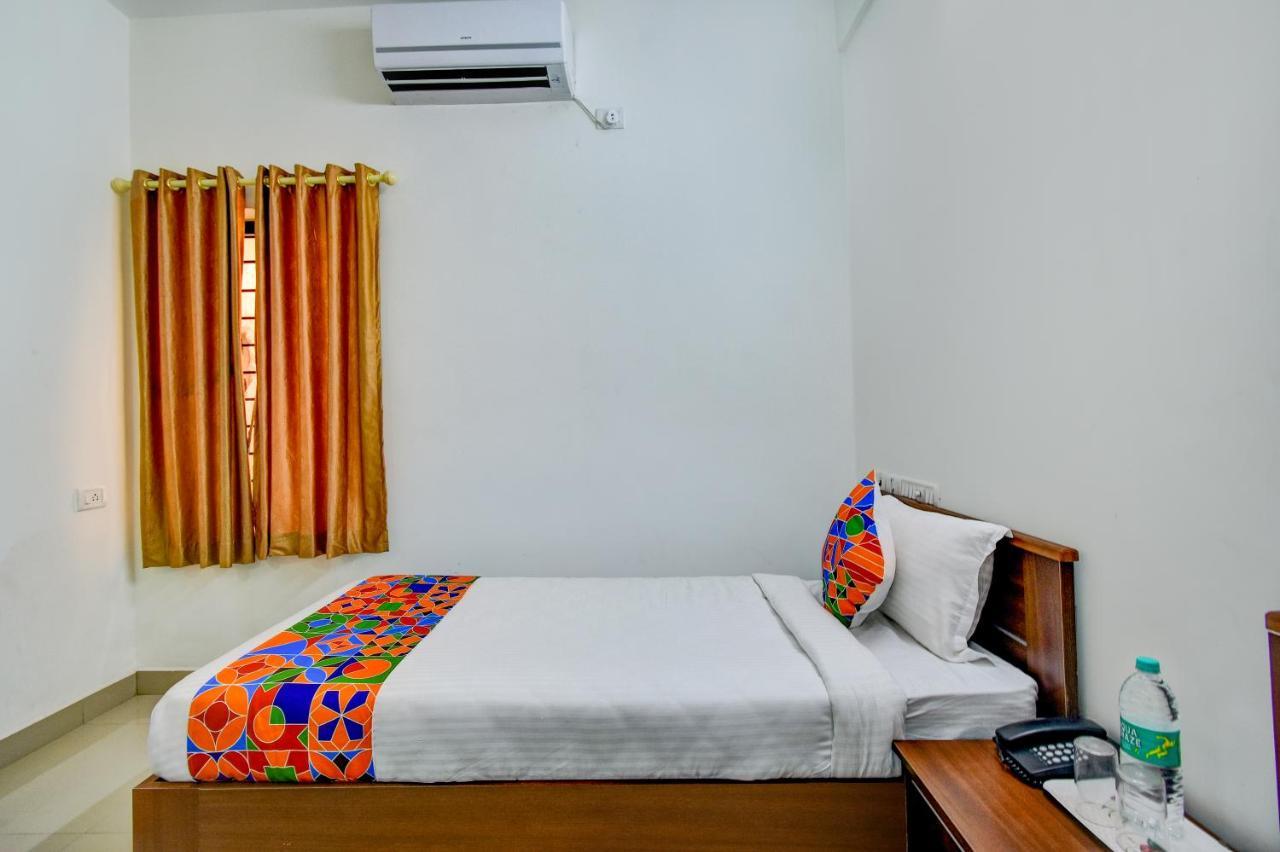 Fabexpress Pas Residency - Nr Marina & Mahatma Gandhi Monument Chennai