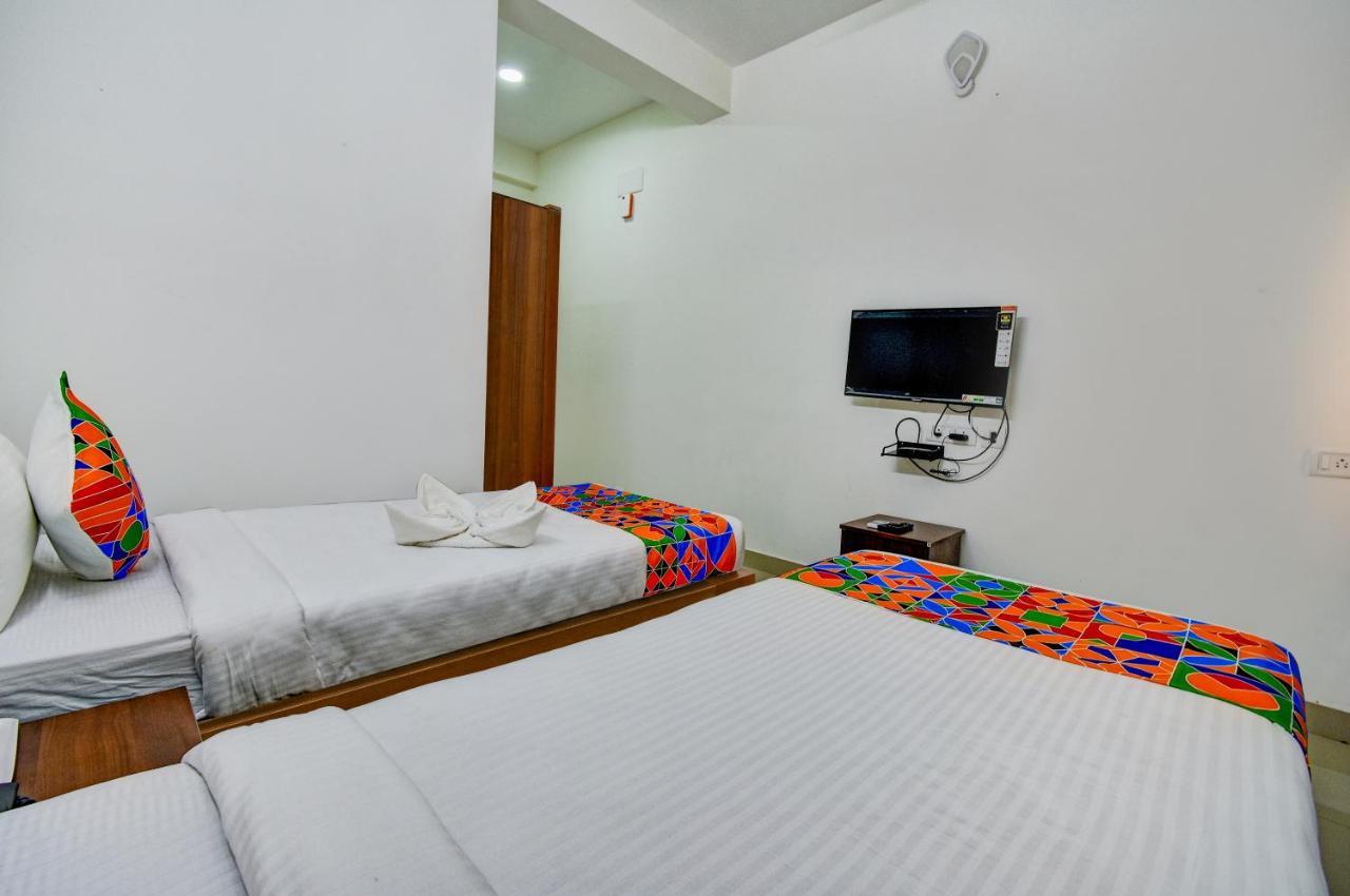 Hotel Fabexpress Pas Residency - Nr Marina & Mahatma Gandhi Monument Chennai